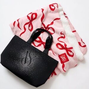 Victoria’s Secret tote bag and blanket set NWT